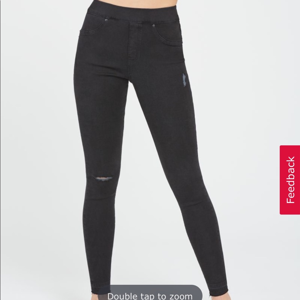 Distressed skinny jeans